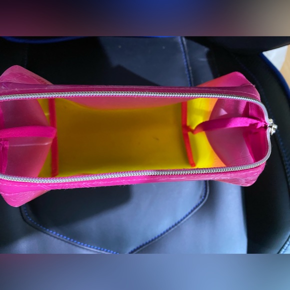 Victorias Secret Makeup Bag - Picture 2 of 7